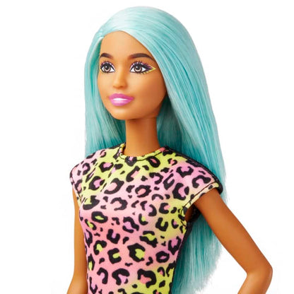 Barbie Doll & Accessories, Career Makeup Artist Doll | Age :  3 Years + by Mattel